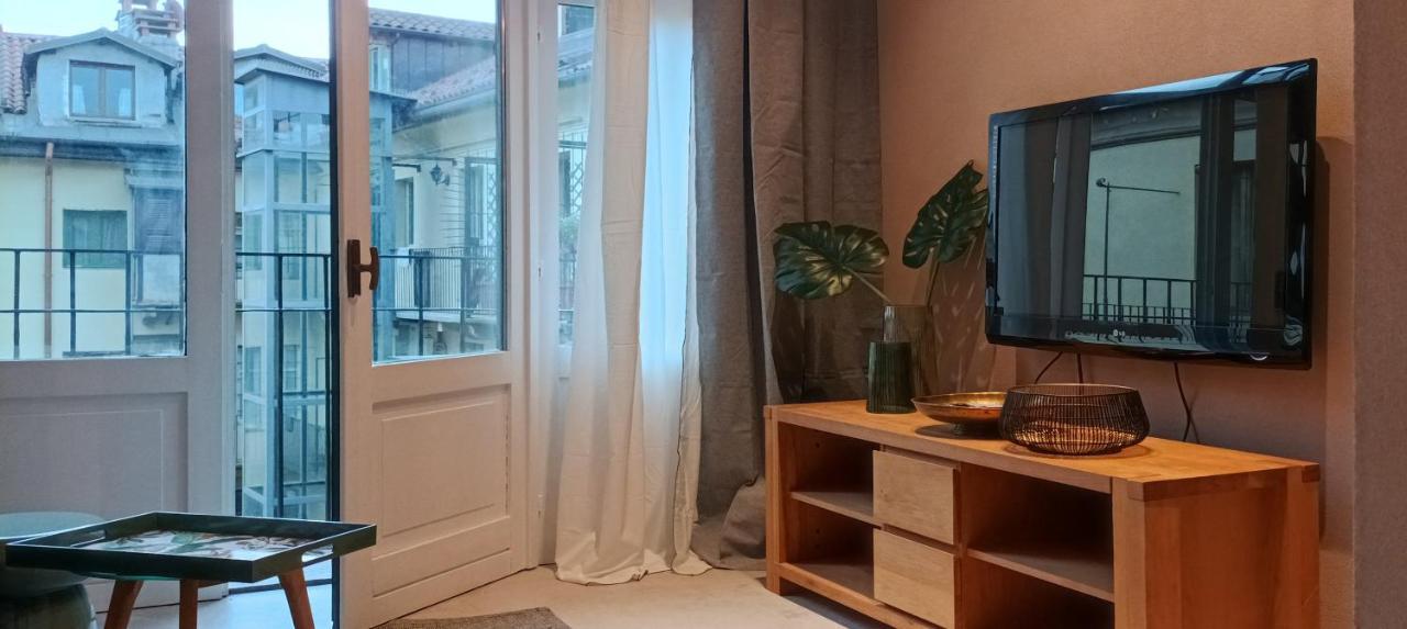 In The Mood Apartment *